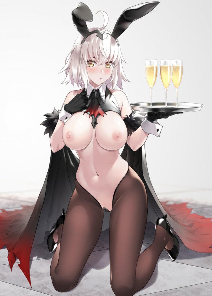 オカズにできそうな銀髪の二次エロ画像はいかがですか?