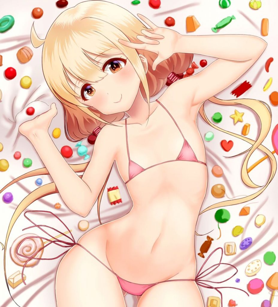 ビキニのエロ画像フォルダを解放していく