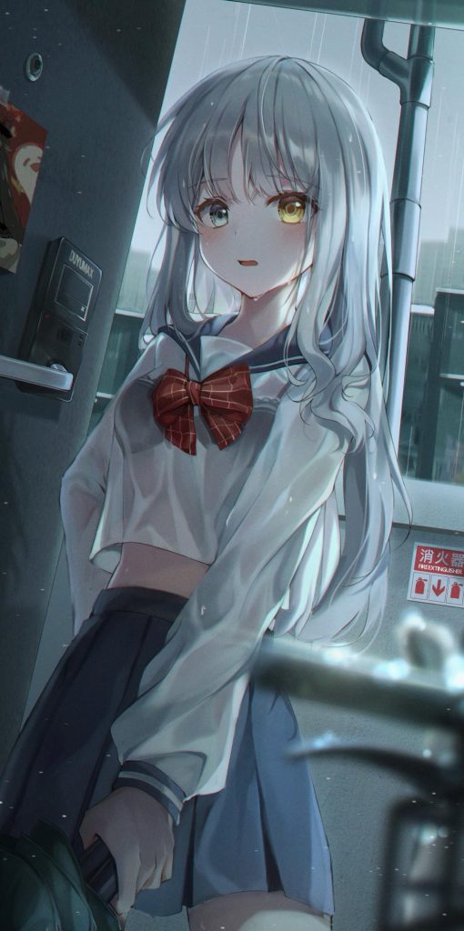 俺のとっておきの制服の画像フォルダを見せる