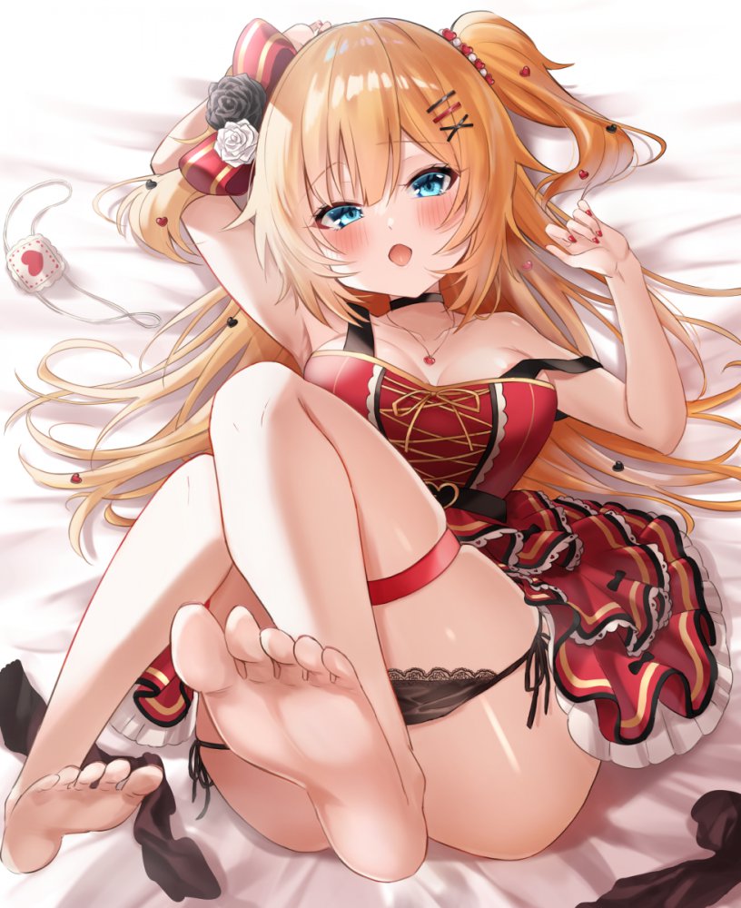 クッソ可愛い脱ぎかけ系美少女で妄想!ハメ撮り中出し!