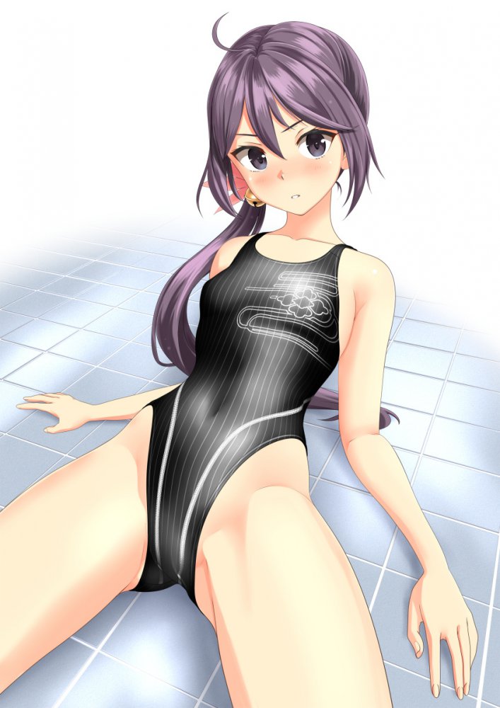競泳水着のよさを再確認できるエロ画像