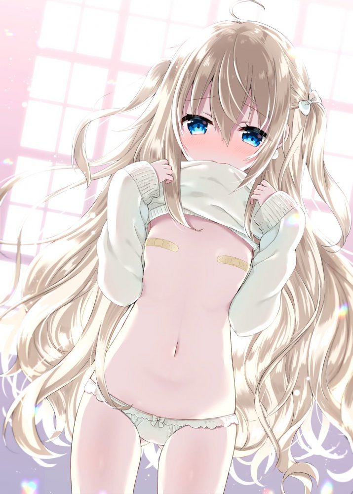 貧乳の淫乱で卑猥な画像をゲットだぜ!