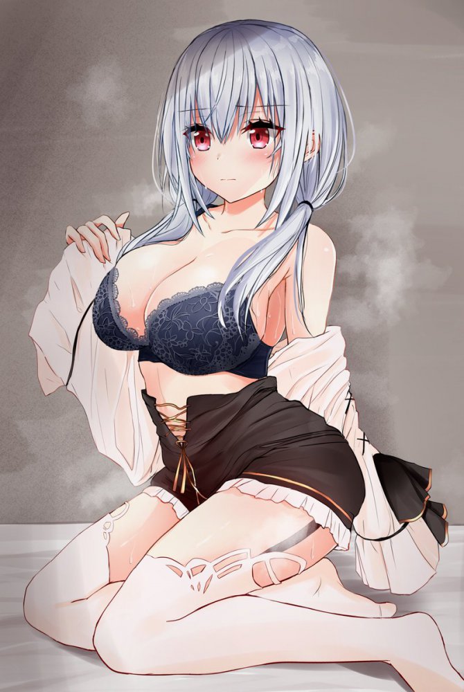 脱ぎかけのエロすぎる画像ください！