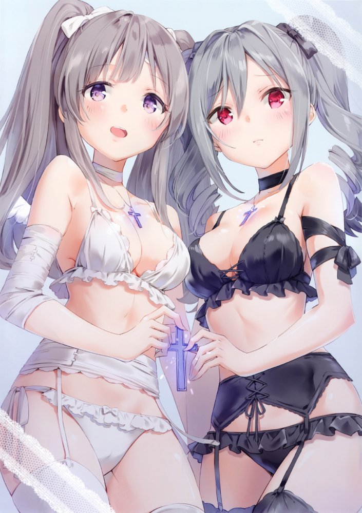 ガーターベルトのエロ画像フォルダを解放していく