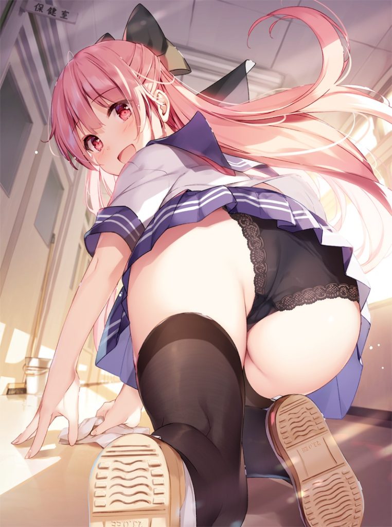 四つん這いの画像ってエロいよな？