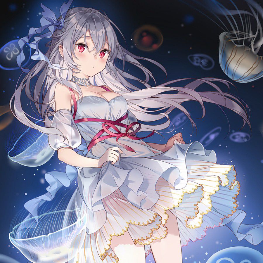 銀髪の可愛い二次元画像。