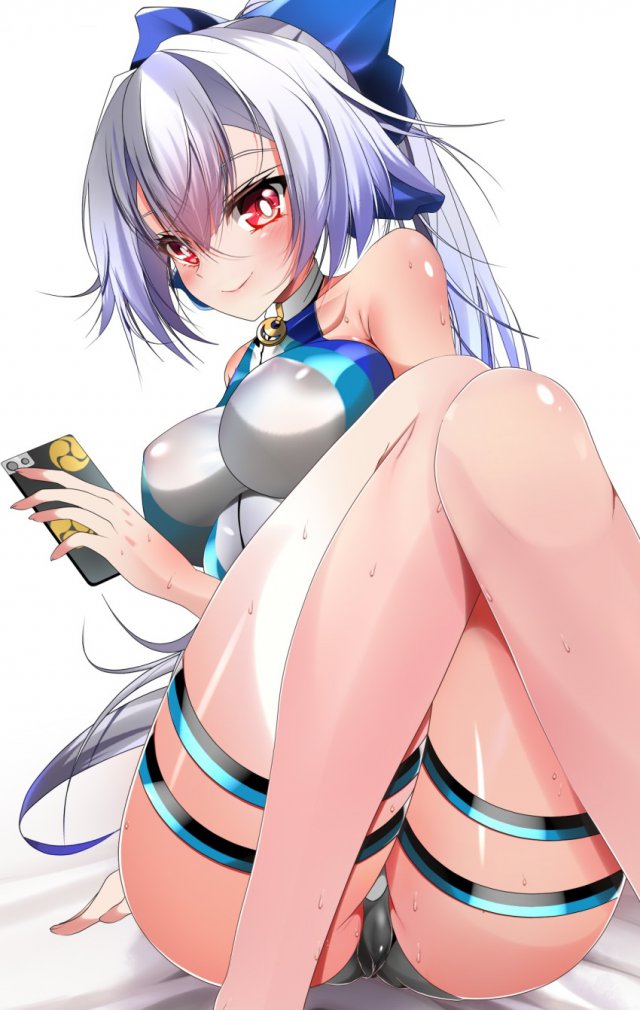 銀髪の可愛い二次元画像。