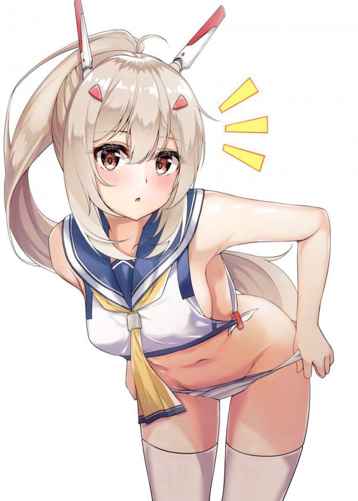 脱ぎかけのエロ画像でヌきたい奴らは集まれ!