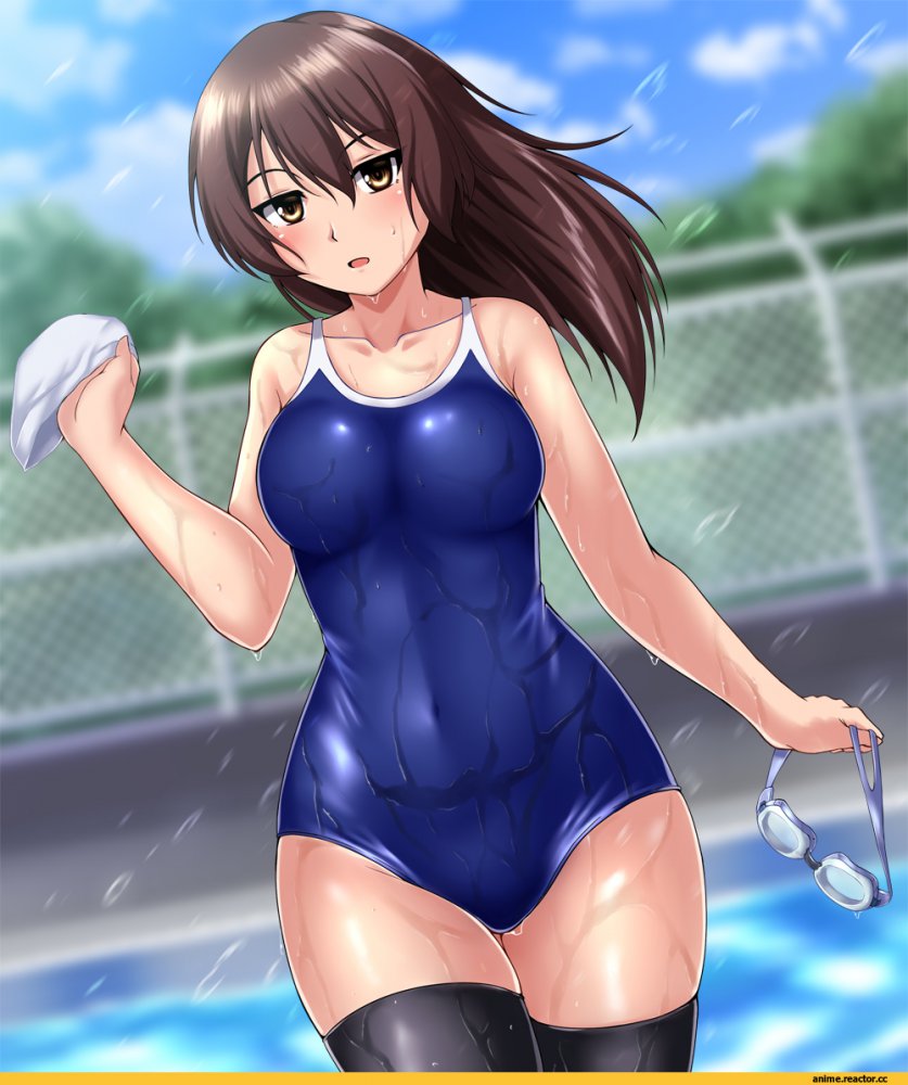 スク水の背徳感あふれるエロ画像