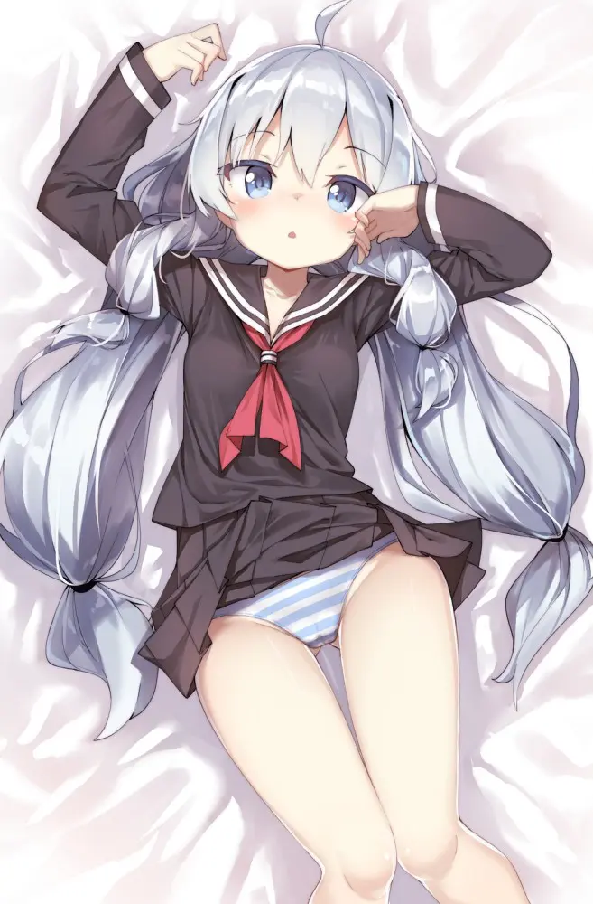 縞パンのエロ画像みて幸せになろう!