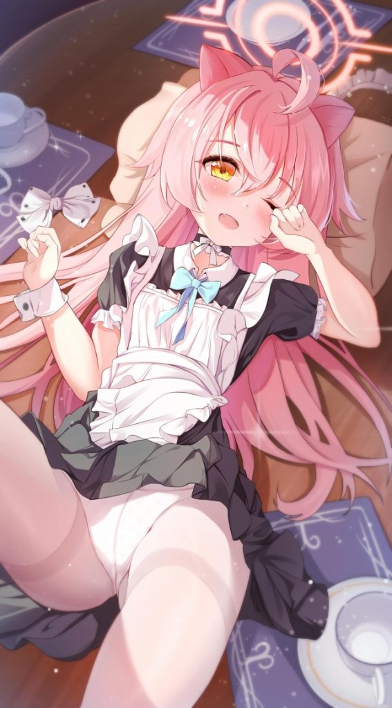 Hないたずらをしたくなるメイドのエロ画像