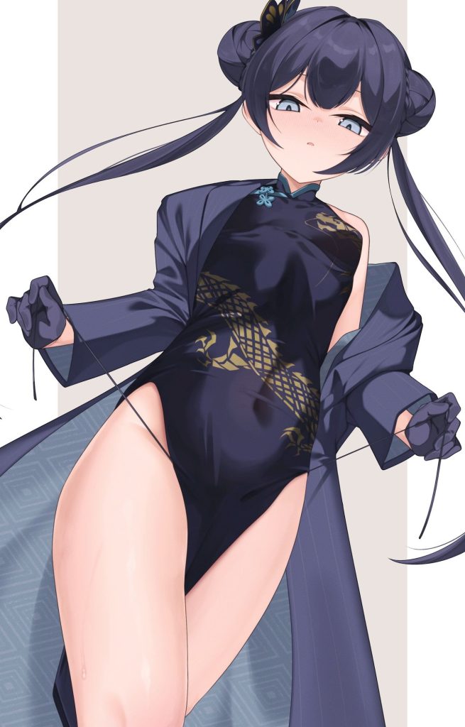 制服を期待する人が集まる画像倉庫。