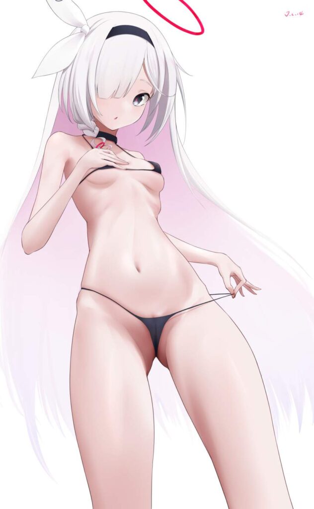 貧乳の可愛い二次元画像。