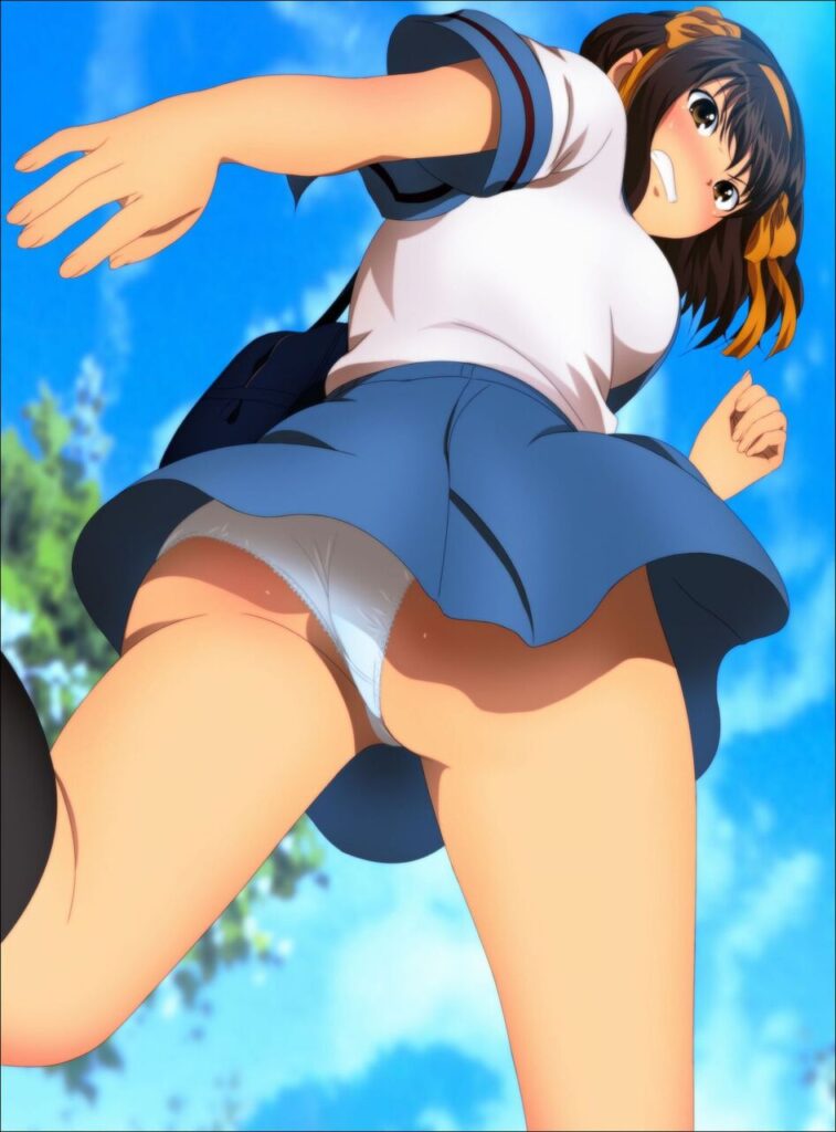 ローアングルのエロ画像でシコりたい奴集まれ！