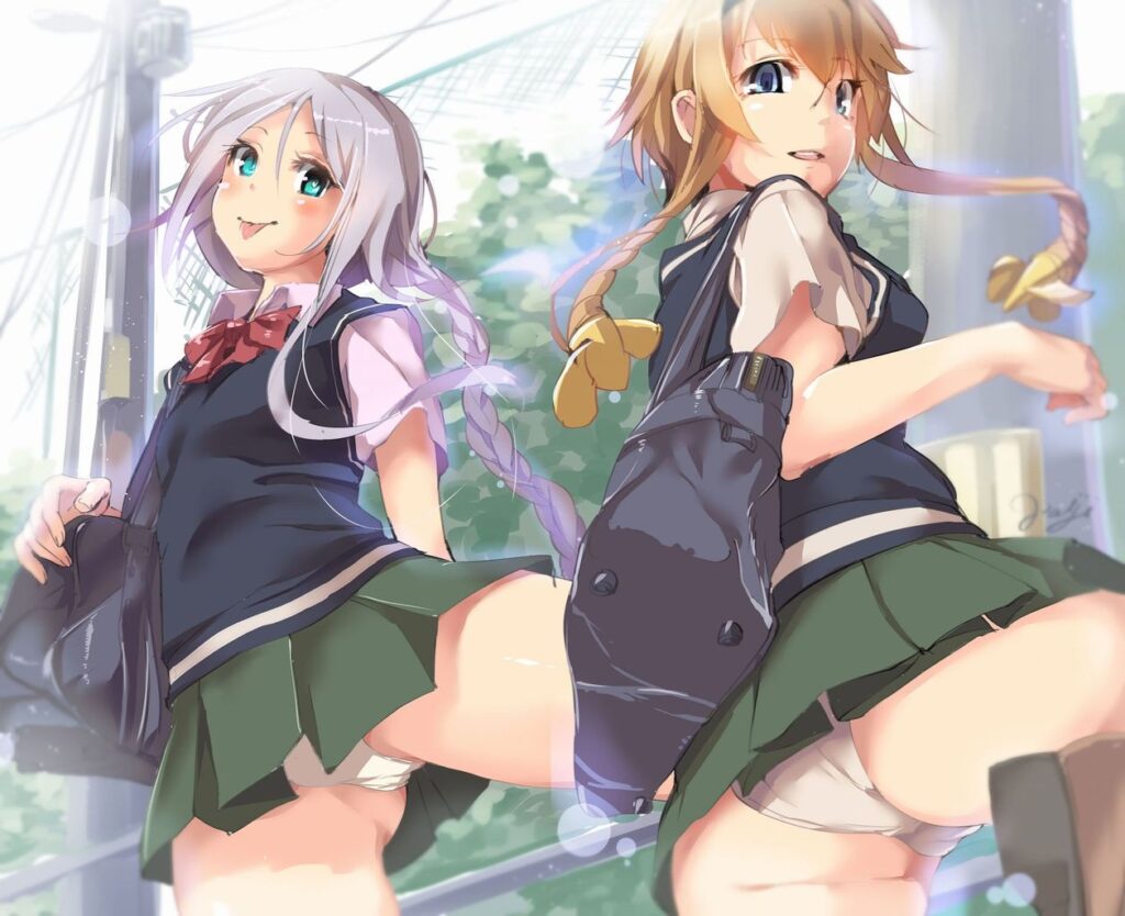 ローアングルのエッチな魅力が分かるエロ画像