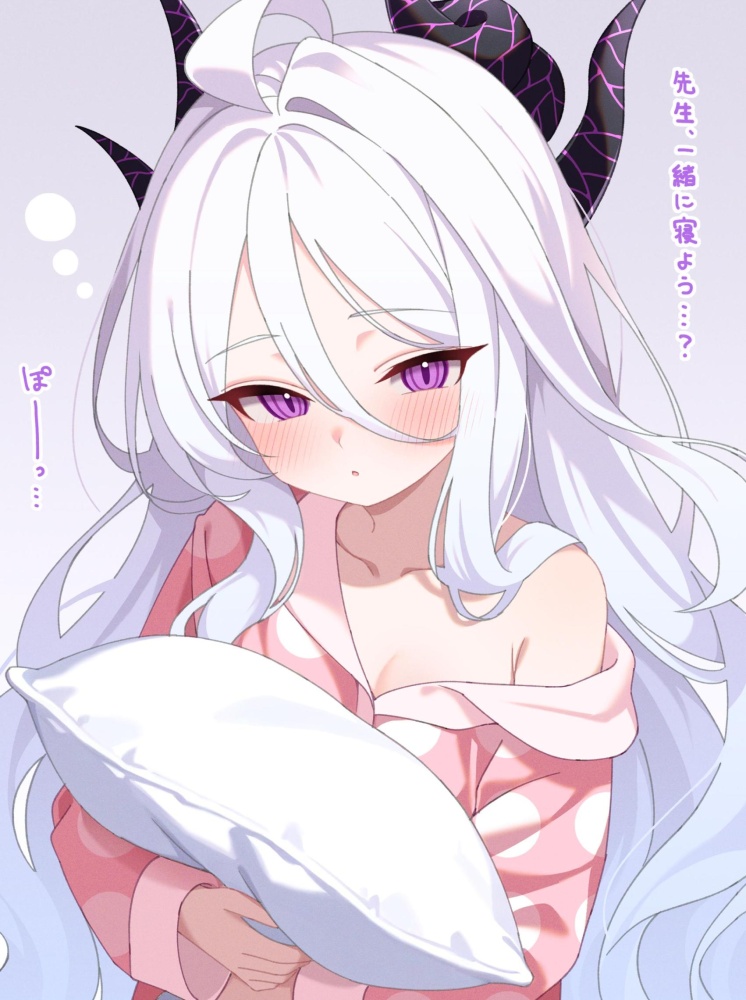 【二次】銀髪のメチャシコで可愛い女の子のエッチな画像