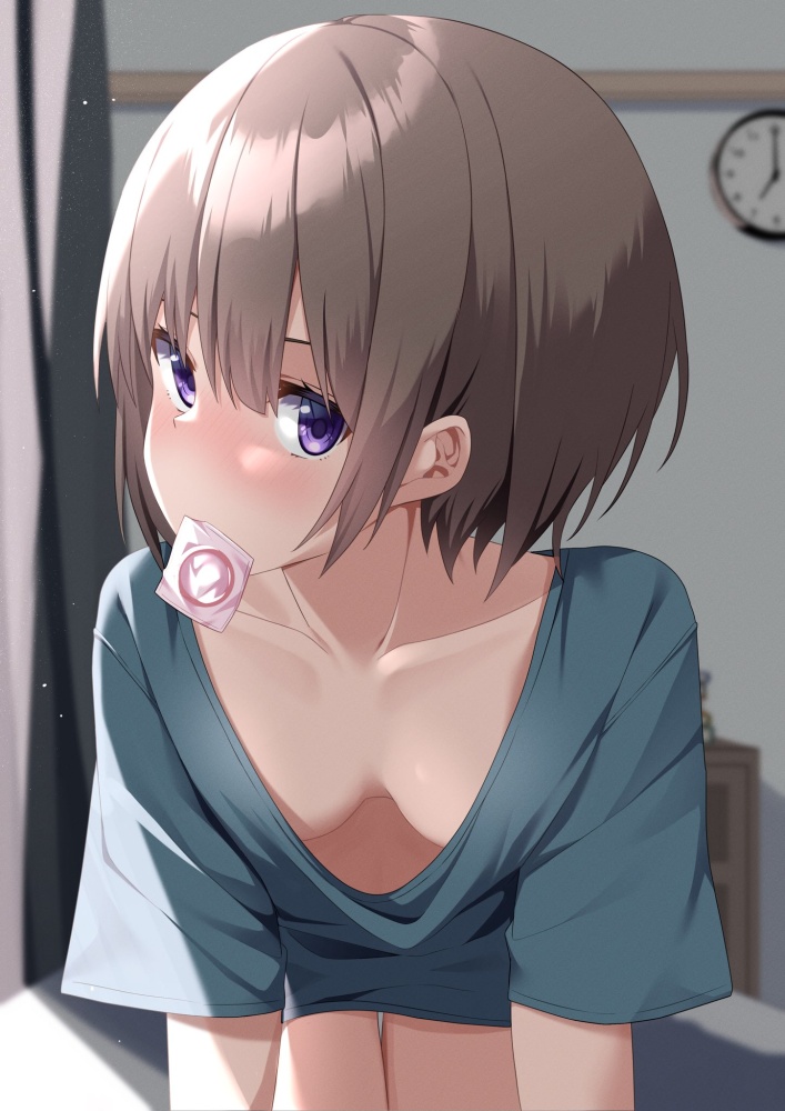 胸チラの至高vs究極のエロ画像
