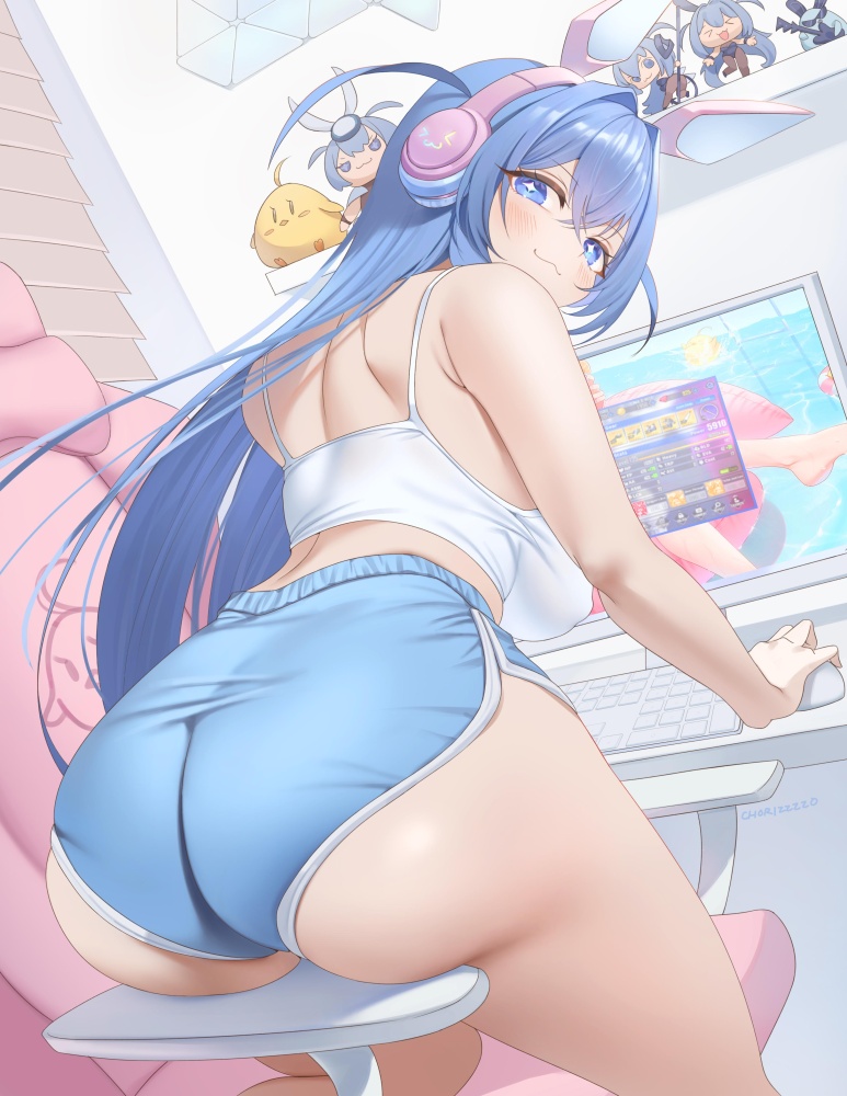 俺のとっておきの尻の画像フォルダを見せる