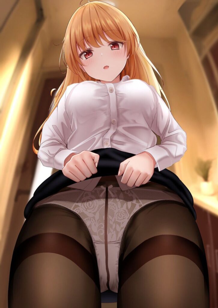 ローアングルのエロ画像をアップ！