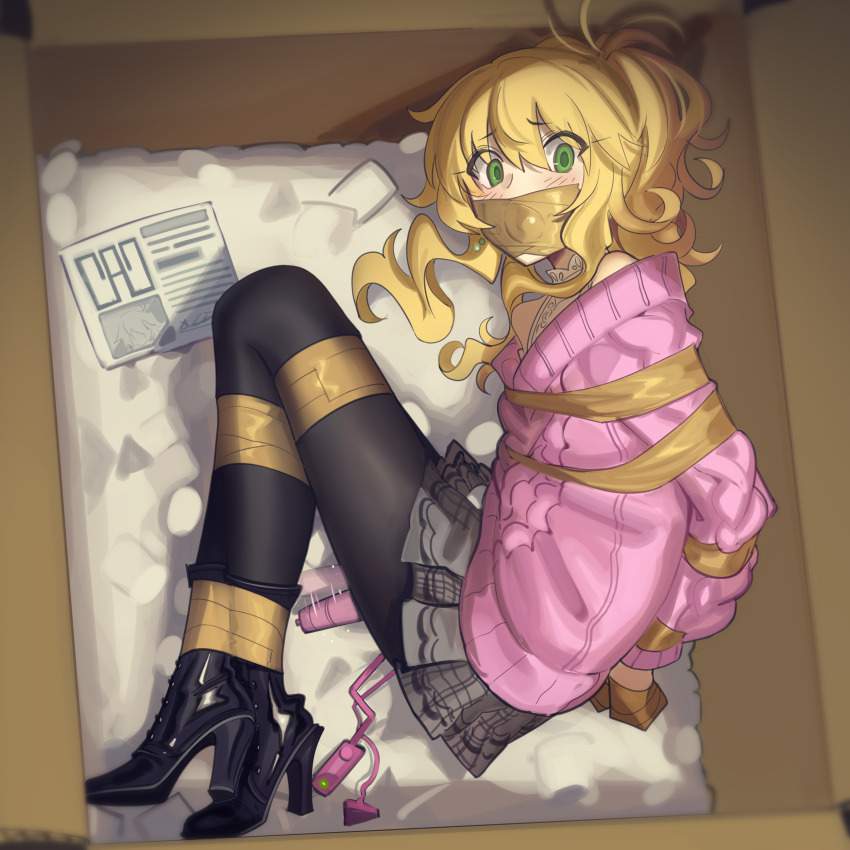 拘束の画像が好きな紳士の方はこちらへどうぞ。