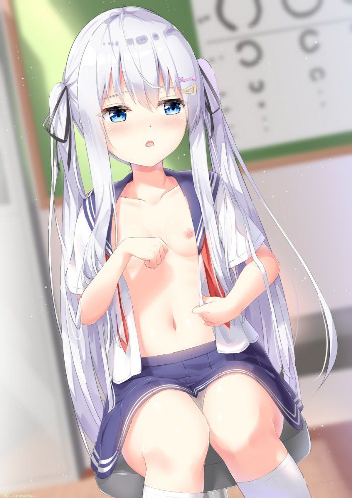 貧乳の背徳感あふれるエロ画像