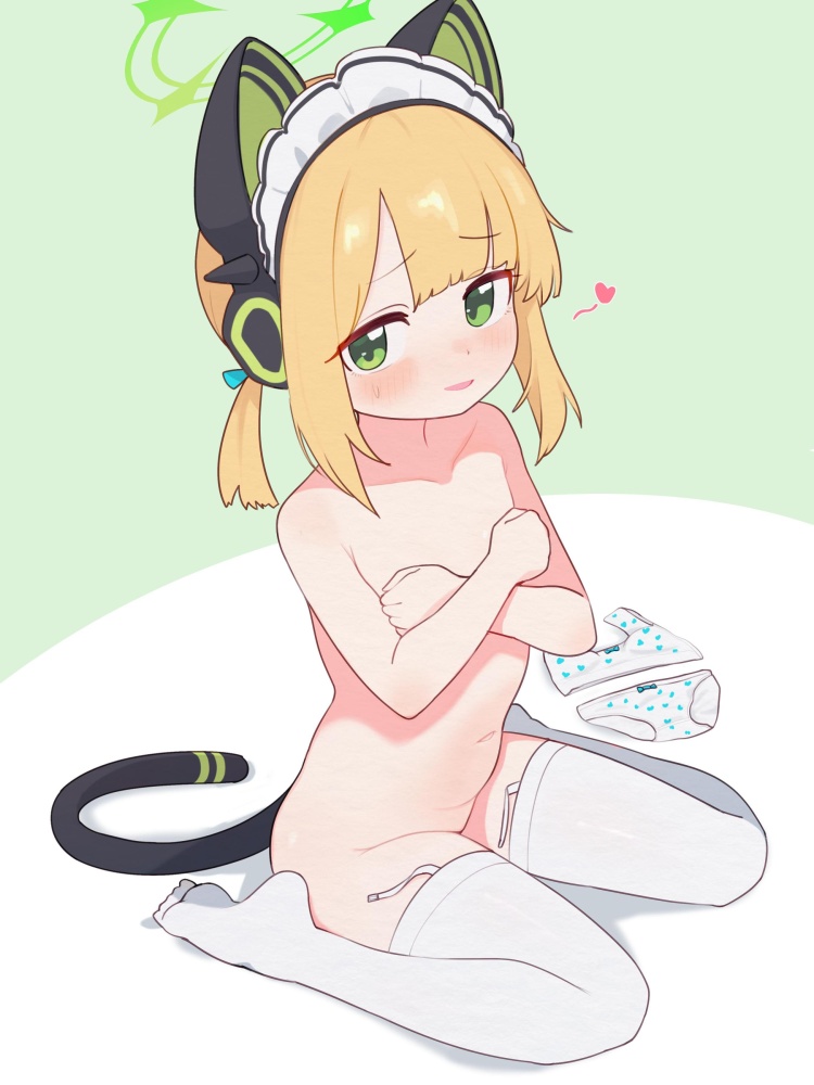 今夜のオナネタ画像はつるぺたでございます。