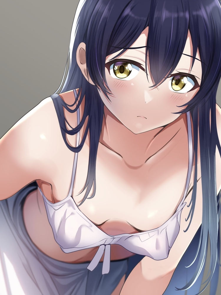 胸チラのエロ画像 14