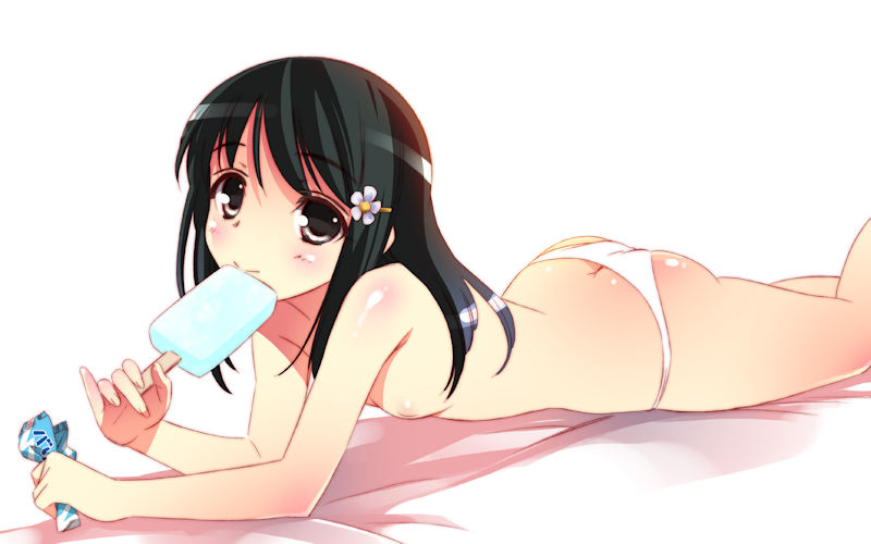 脱ぎかけのエロ画像 11